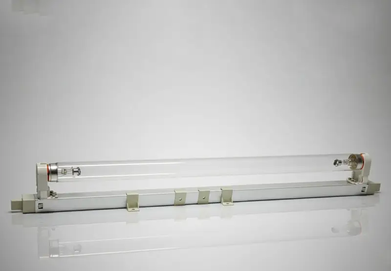 چراغ لامپ یووی