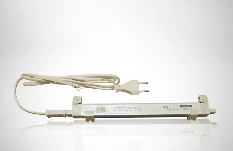 چراغ لامپ یووی